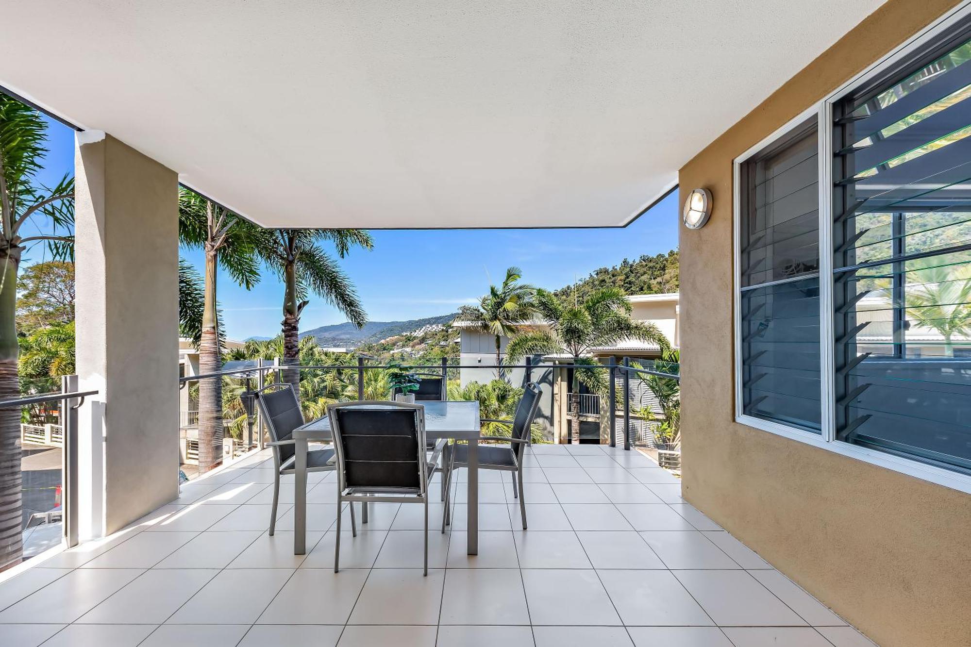 Airlie Summit Apartments Airlie Beach Exterior foto