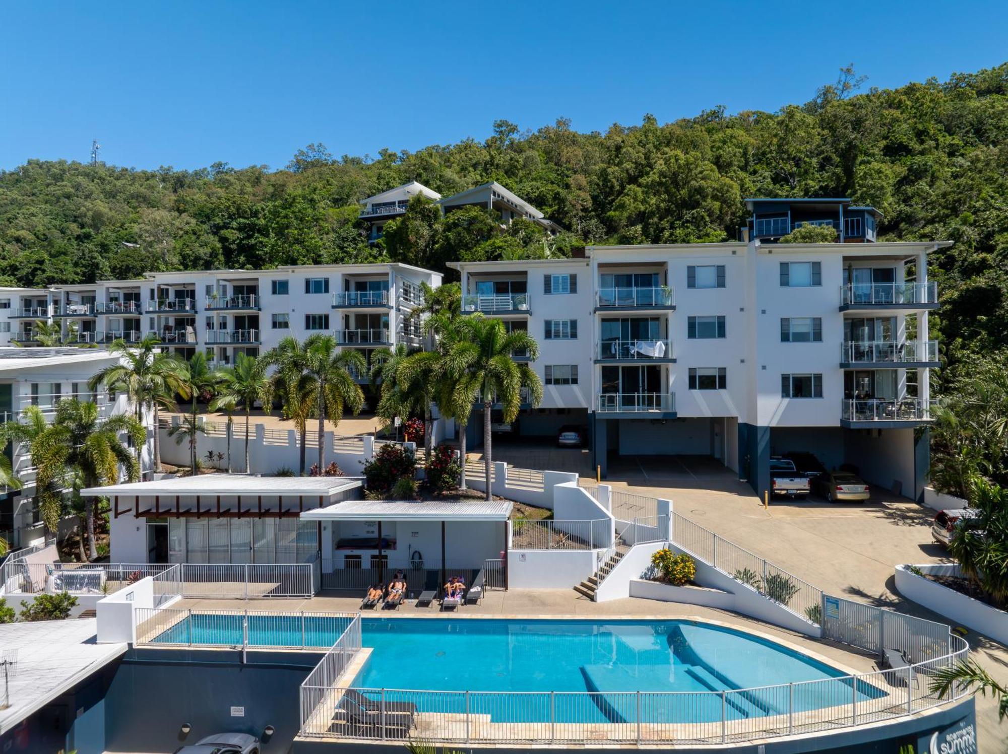 Airlie Summit Apartments Airlie Beach Exterior foto