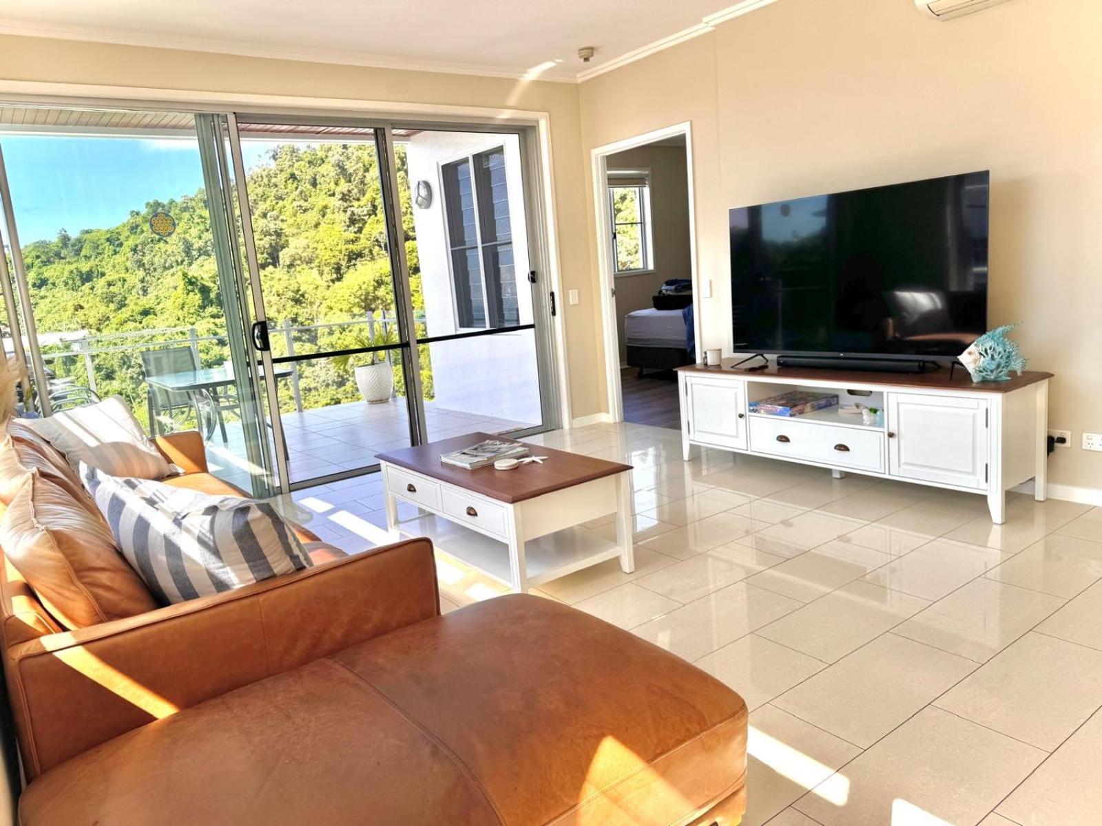 Airlie Summit Apartments Airlie Beach Exterior foto